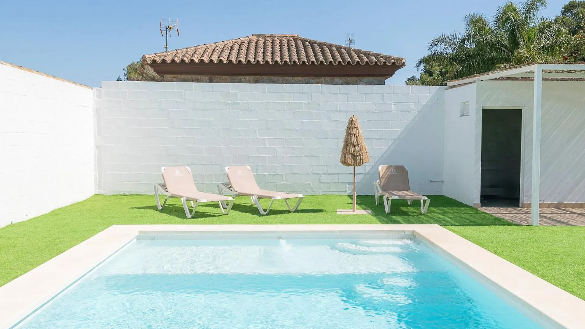 Islas Marquesas I - Villa With Private Pool Novo Sancti Petri 0*,